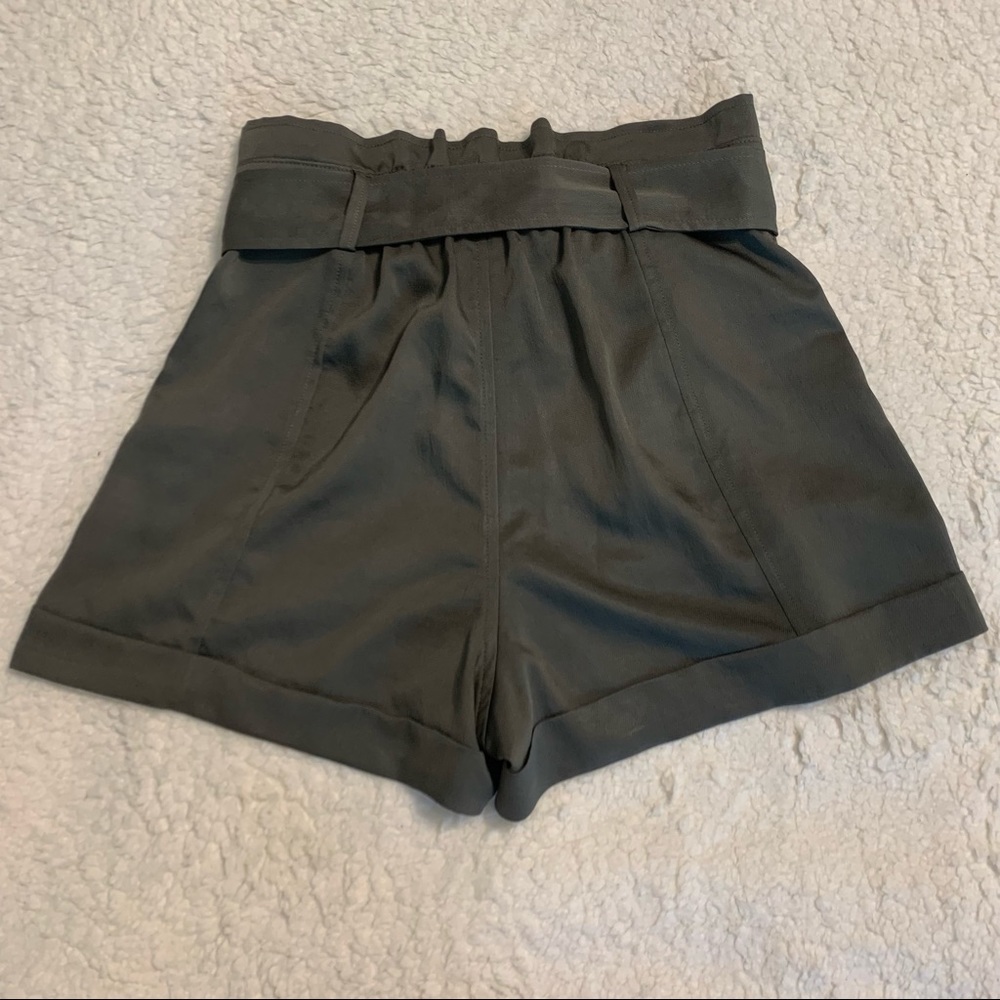Express Extreme High Rise Green Belted Tie Bow Waistband Button Closure Size XS - Picture 4 of 16